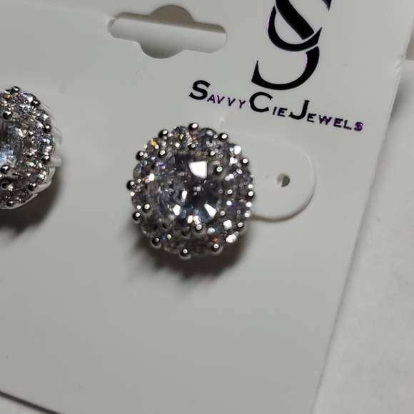 💜SOLD💜Savvy Cie Rhodium Plated CZ Halo Earrings - Picture 4 of 9